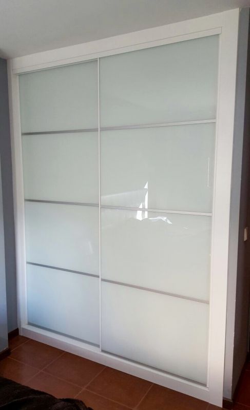 FC213 FRENTE CORREDERO  ECO CRISTAL BLANCO PERFILES EN CROMO Y REMATES LACADO BLANCO
