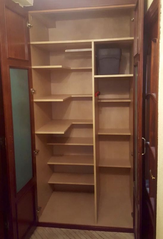 IA89 INTERIOR MELAMINADO HAYA EXTRA FONDO Y BALDAS CON FORMA