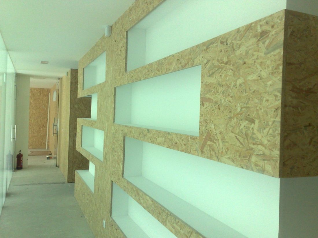 MU133 DECORACION DE ESTANCIA CON TABLERO OSB