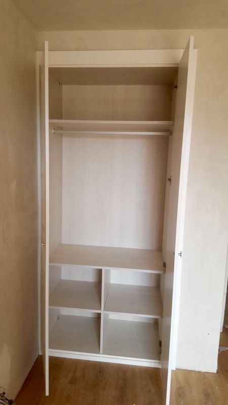 IA79 INTERIOR OREGON SIENA R. CORTA   BALDAS EN CUBO