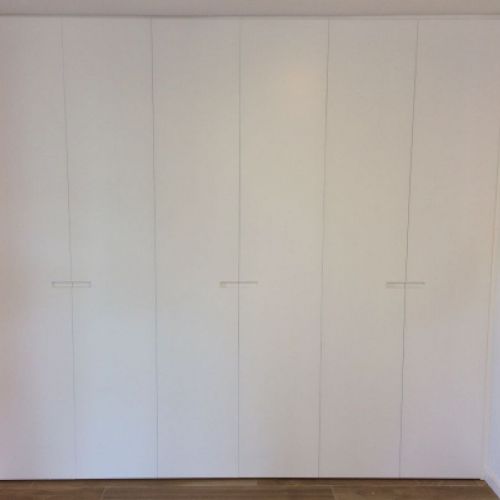 FA25 FRENTE ABATIBLE LACADO BLANCO LISO CON UÑERO HORIZONTAL