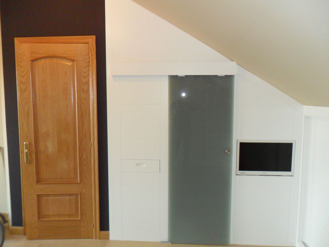 PC25 PUERTA CORREDERA VISTA DE CRISTAL ACIDO