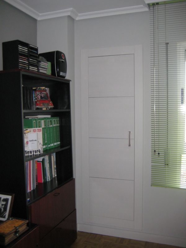 FA146 FRENTE MELAMINA ESTRIAS ALUMINIO OREGON SIENA