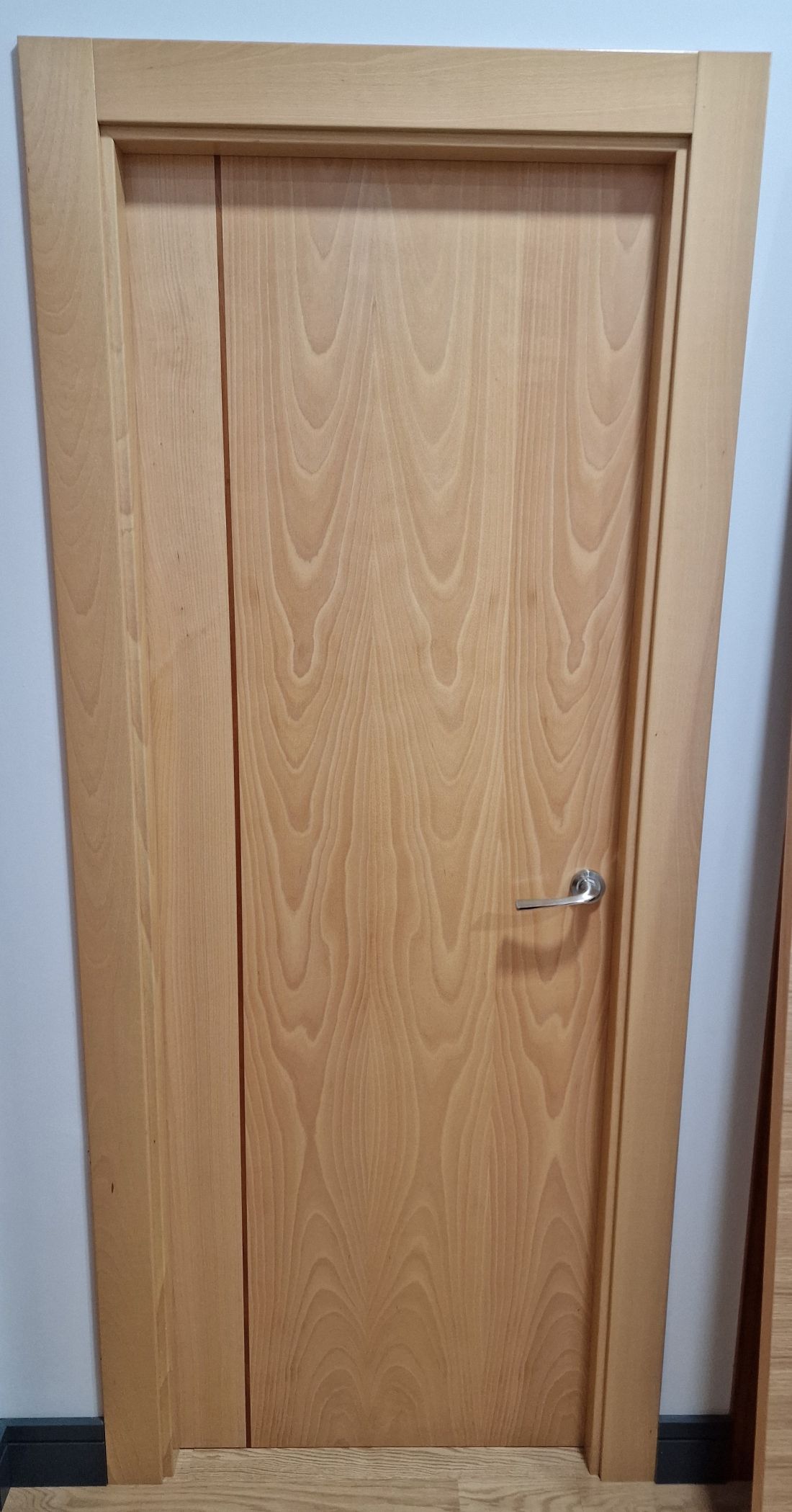 PI132 PUERTA HAYA MODELO 1 GRECA VETA VERTICAL