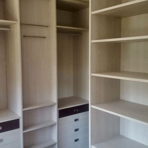 IA37 INTERIOR OREGON SIENA COMBINADO CON CAJONERAS, BALDAS EN COLUMNA, BALDAS REGULABLES