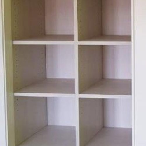 IA31 INTERIOR MELAMINADO CAJONERA Y BALDAS REGULABLES