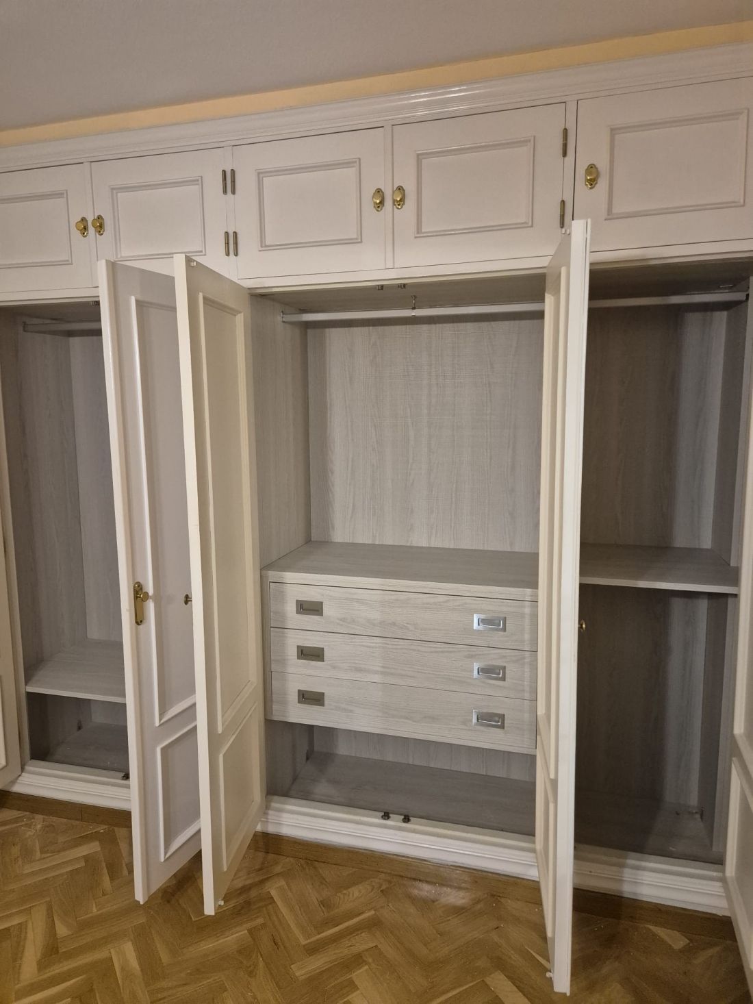 INTERIOR DE ARMARIO FRESNO TAIGA