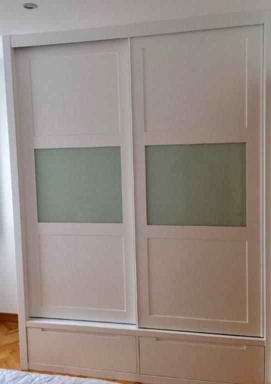 FC14 FRENTE CORREDERO LACADO CUADROS   CRB CAJONES VISTOS CON UÑERO