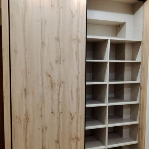IA268 INTERIOR CON BALDAS DIVIDIDAS CAJEANDO VIGA Y COLUMNA