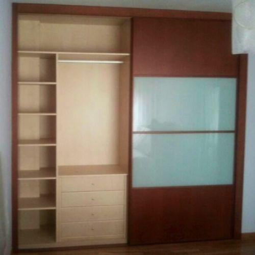 IA120 INTERIOR HAYA BALDAS CON COLUMNA CAJEADA