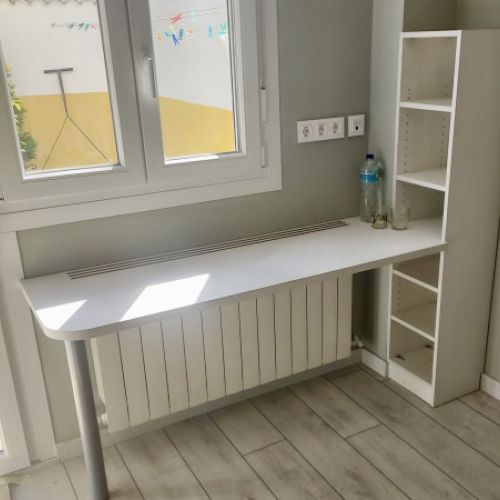 MU148 MESA DE ESCRITORIO CON MODULO DE BALDAS LACADO