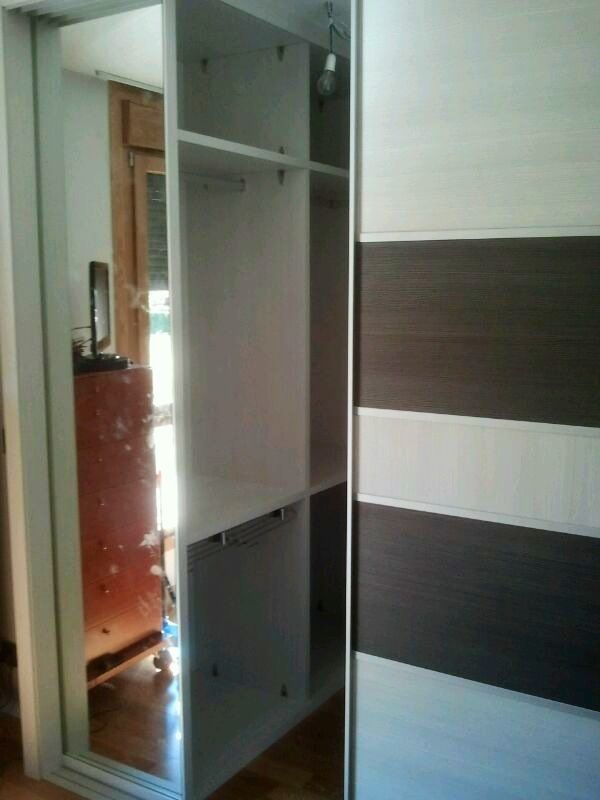 IA108 DETALLE DE COSTADO DECORATIVO CON ESPEJO