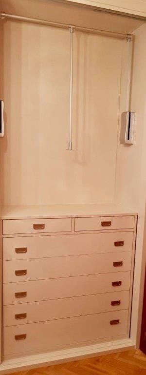 IA33 INTERIOR MELAMINADO FRESNO TAIGA ELEVADOR Y CAJONERA CON TIRADOR