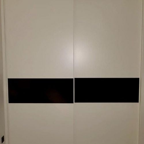 FC288 FRENTE CORREDERO LACADO BLANCO CON CRISTAL LACADO NEGRO