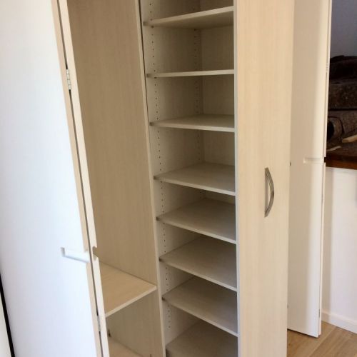 MU131 MUEBLE EXTRAIBLE DE BALDAS