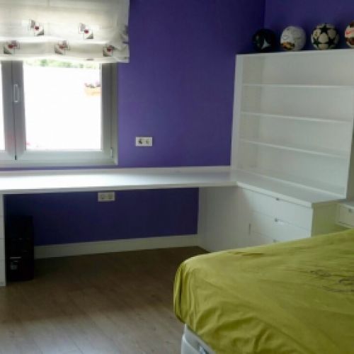 MU10 MESA DE ESTUDIO CON CAJONERAS Y ESTANTERIAS LACADO BLANCO