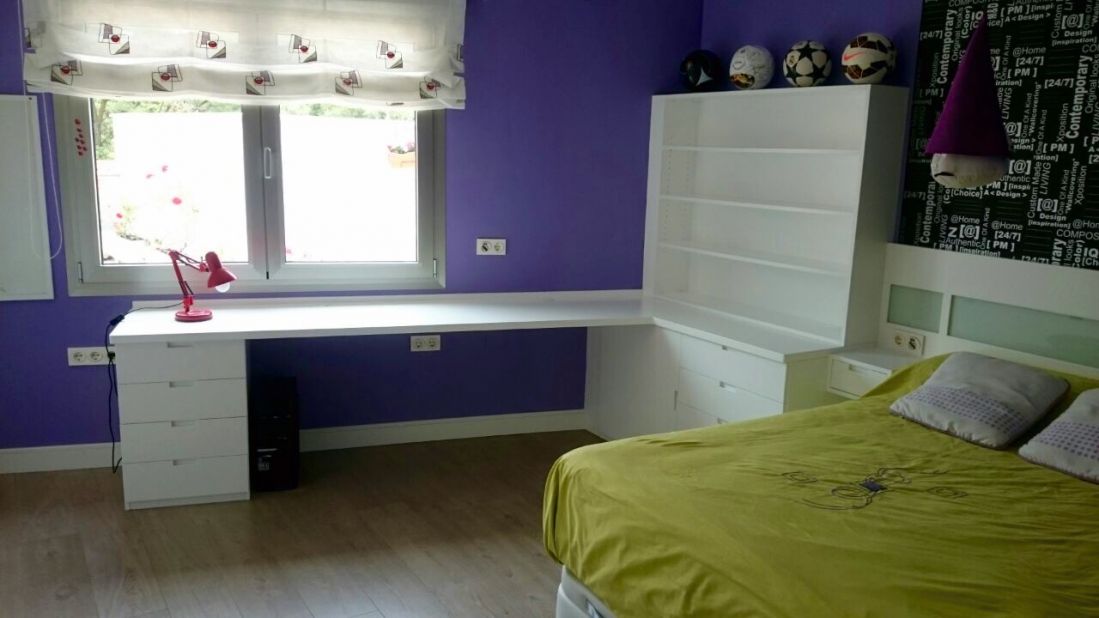 MU10 MESA DE ESTUDIO CON CAJONERAS Y ESTANTERIAS LACADO BLANCO