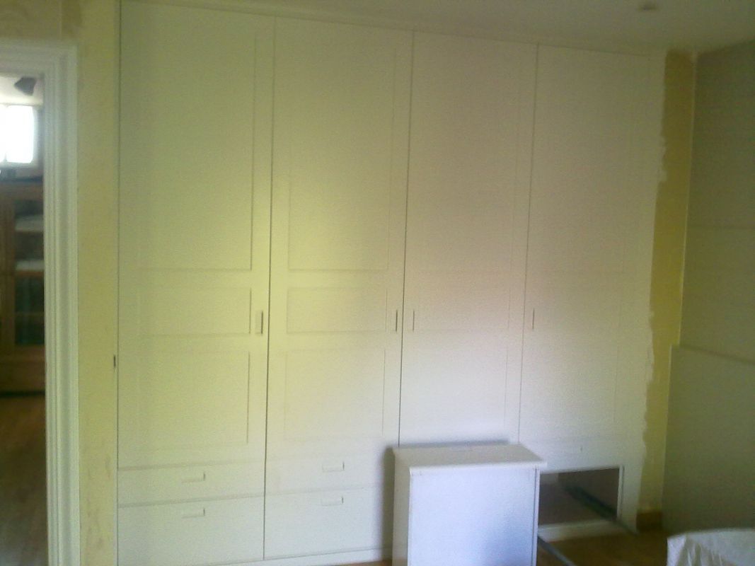 FA83 FRENTE CUADROS LACADO BLANCO CON CAJONES ALTOS Y BAJOS VISTOS, UÑERO