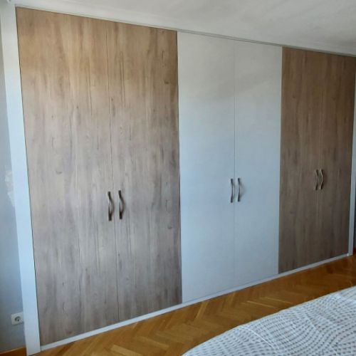 FA37 FRENTE ABATIBLE 4 HOJAS MADERA Y 2 HOJAS LACADO LISO