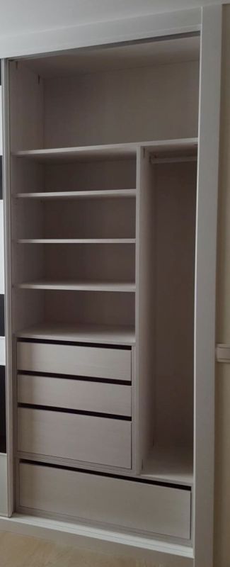 IA54 INTERIOR OREGON SIENA CON ZAPATERO, CAJONERA CON UN CAJON ALTO, BALDAS Y R. LARGA