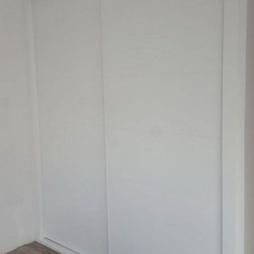 FC256 FRENTE CORREDERO LACADO BLANCO LISO