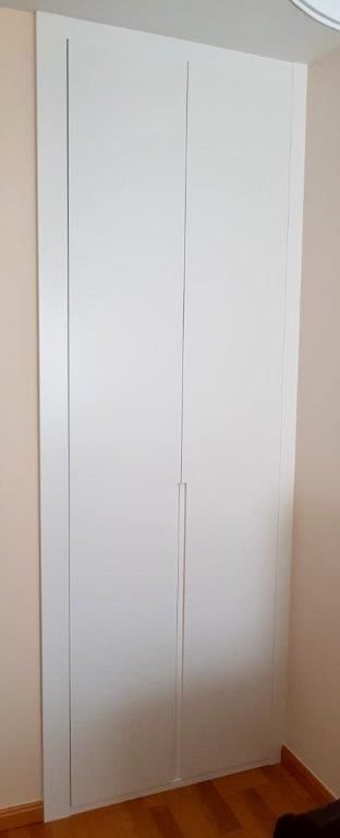 FA20 FRENTE ABATIBLE LACADO BLANCO LISO CON UÑERO LARGO