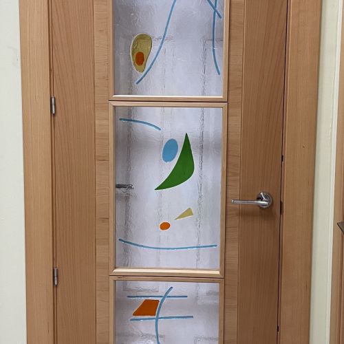 PI144 PUERTA HAYA MODELO 2 ESTRIAS  VETA VERTICAL 3V3 BAJO
