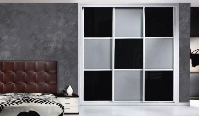 FC108 FRENTE CORREDERO CRISTAL LACADO GRIS Y CRISTAL LACADO NEGRO EN DAMAS. PERFILES ALUMINIO