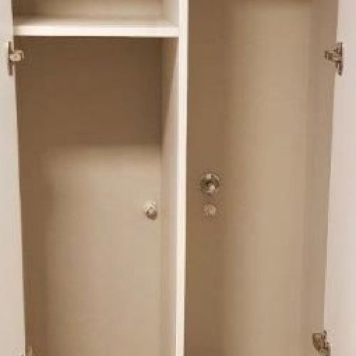 IA212 INTERIOR MELAMINADO CON HUECO LIBRE, ROPA LARGA Y BALDAS