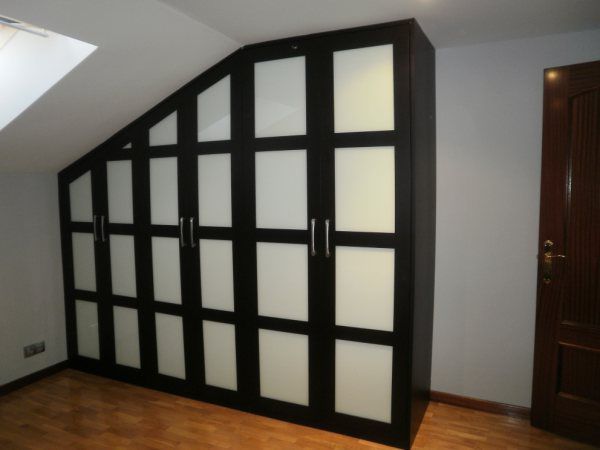 FA197 FRENTE ABUHARDILLADO CUADROS NEGRO Y CRISTAL LACADO BLANCO