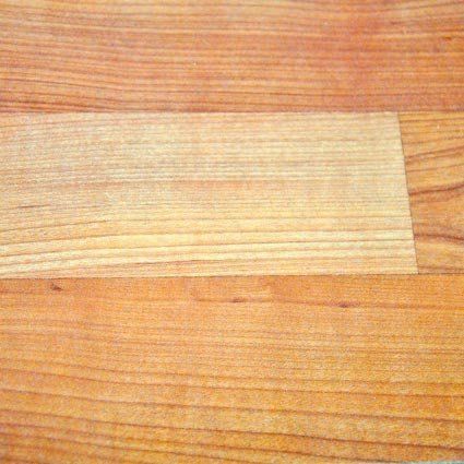 Tarima de madera de color pino