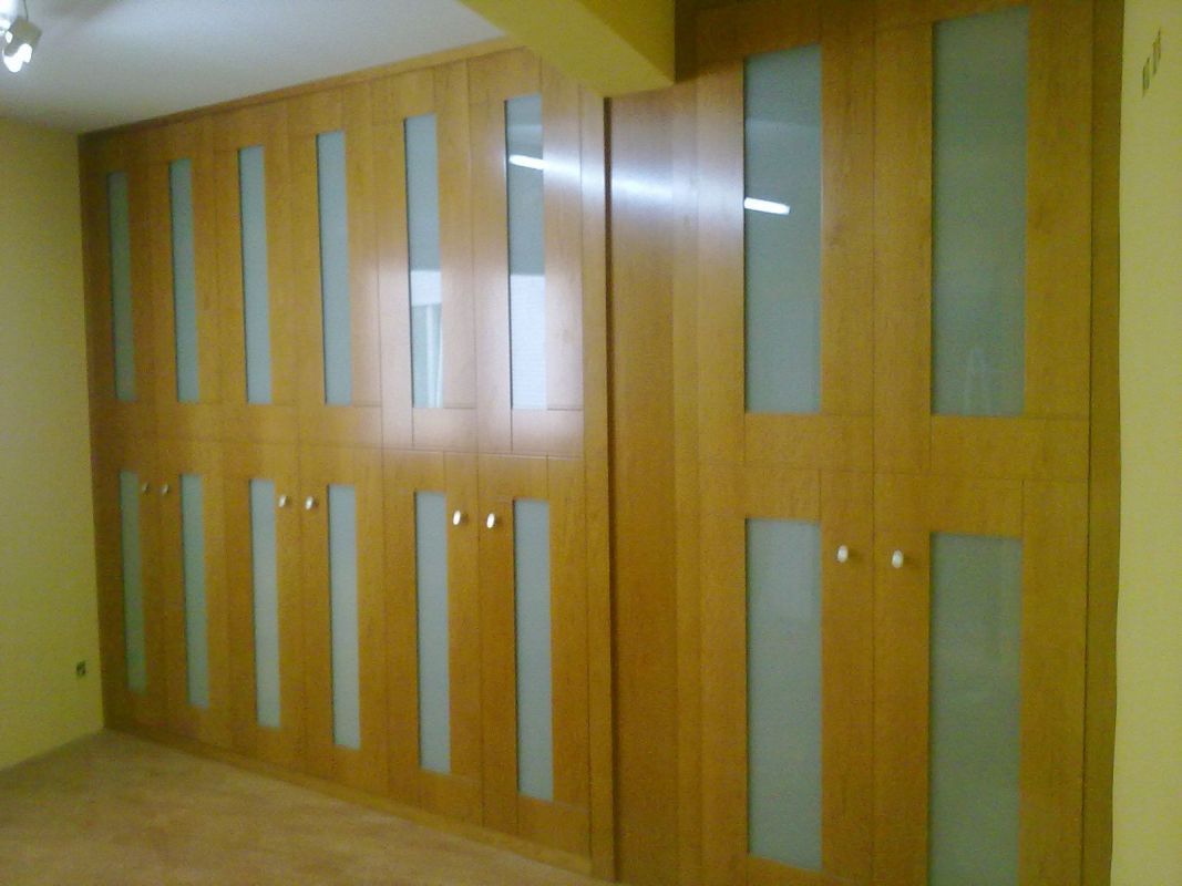 FA180 FRENTE CUADROS Y LINEAS CRISTAL LACADO BLANCO