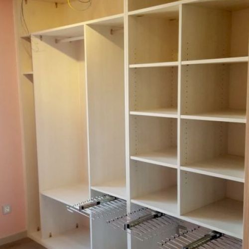 IA12 INTERIOR CON R. LARGA, PANTALONEROS Y BALDAS REGULABLES