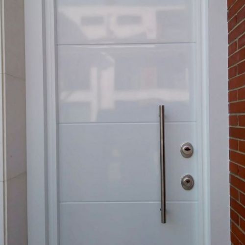 PA29 PUERTA ACORAZADA THOR 20 PLUS PARA EXTERIOR ALUMINIO LACADO BLANCO LINEAS