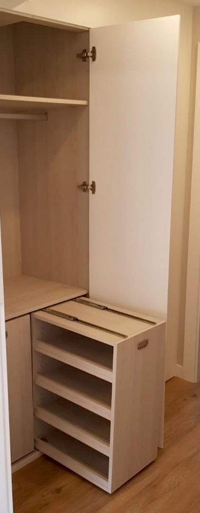 IA206 INTERIOR MELAMINADO OREGON SIENA CON MODULO EXTRAIBLE DE BALDAS