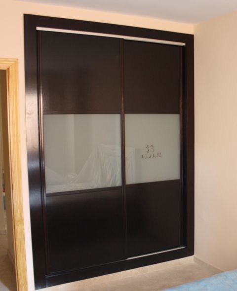 FC173 FRENTE CORREDERO JAPONES WENGE Y CRISTAL LACADO BLANCO. PERFILES WENGE