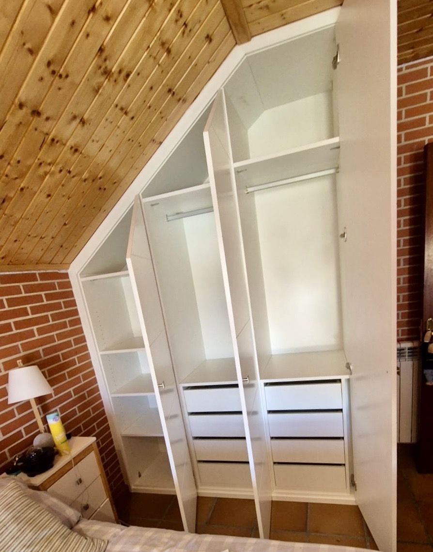 AB55 INTERIOR ABUHARDILLADO CON FRENTES ABATIBLES