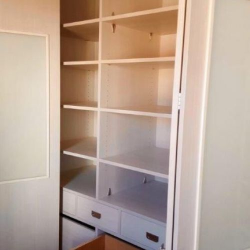 IA98 INTERIOR MELAMINADO BLANCO SAVIA CON GRANDES GAVETAS, CAJONES Y BALDAS