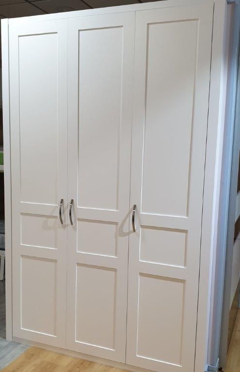 FA70 FRENTE ABATIBLE LACADO CUADROS DESIGUALES