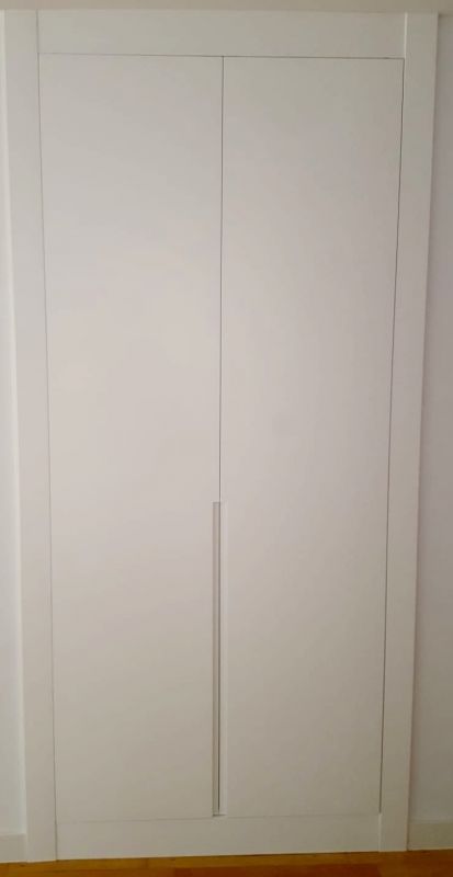 FA28 FRENTE ABATIBLE LACADO BLANCO UÑERO VERTICAL