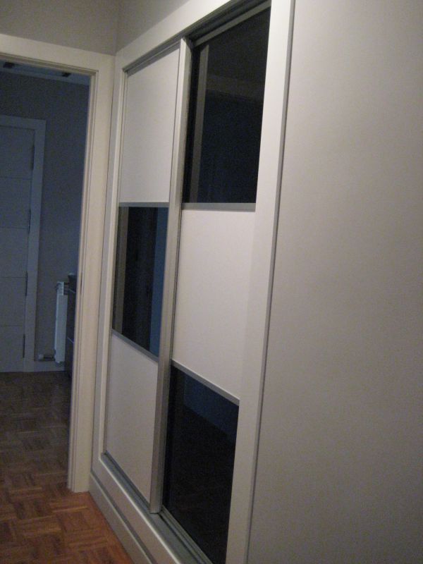 FC102 FRENTE CORREDERO ECO CRISTAL LACADO BLANCOY CRISTAL LACADO NEGRO  EN DAMAS
