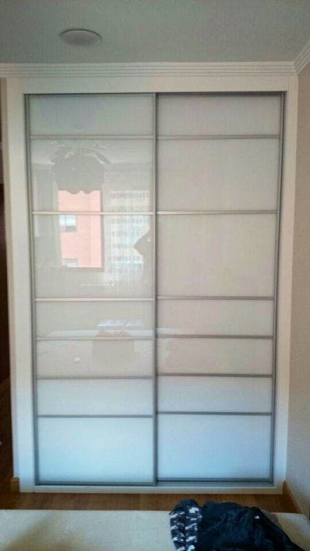 FC96 FRENTE CORREDERO JAPONES CRISTAL LACADO BLANCO. PERFILES ALUMINIO Y REMATES LACADO BLANCO