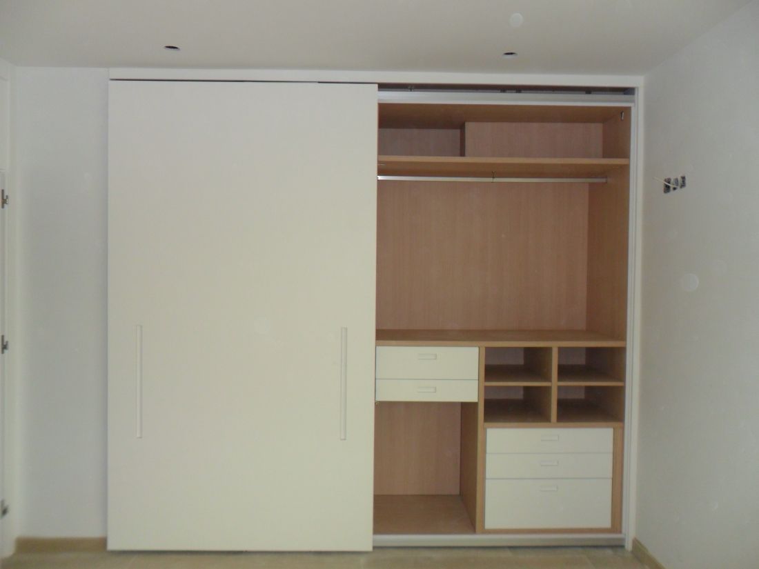 IA173 INTERIOR ROPA CORTA CON BALDAS Y CAJONES. CAJONES VOLADOS