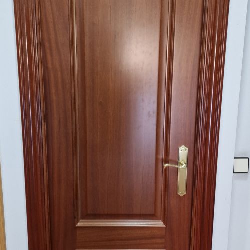 PI129 PUERTA SAPELLY MODELO PROVENZAL