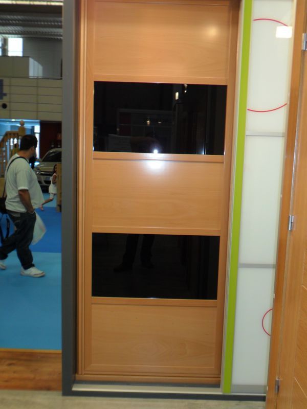 FC189 FRENTE CORREDERO JAPONES HAYA VAP Y CRISTAL LACADO NEGRO