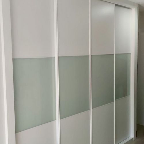 FC304 FRENTE CORREDERO ECO LACADO CON CRISTAL LACADO BLANCO