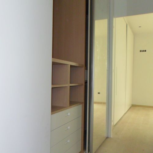 IA231 INTERIOR CON BALDAS INDIVIDUALES Y CAJONES FRENTE LACADO