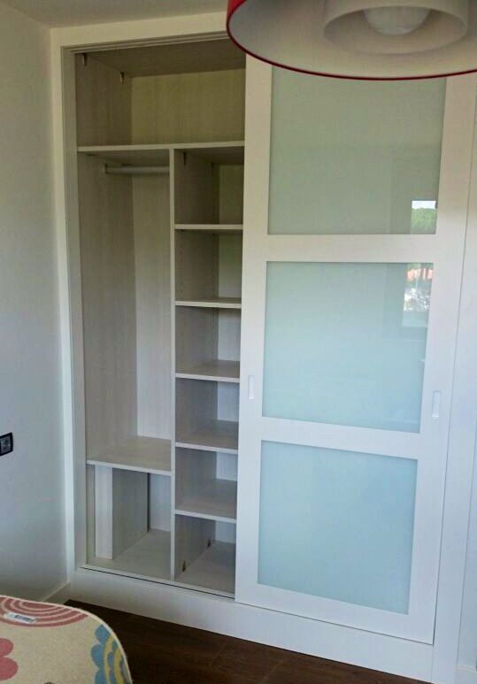 IA150 INTERIOR A MEDIDA CON CAJON PARA TUBOS