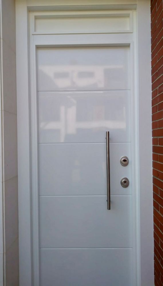 PA29 PUERTA ACORAZADA THOR 20 PLUS PARA EXTERIOR ALUMINIO LACADO BLANCO LINEAS