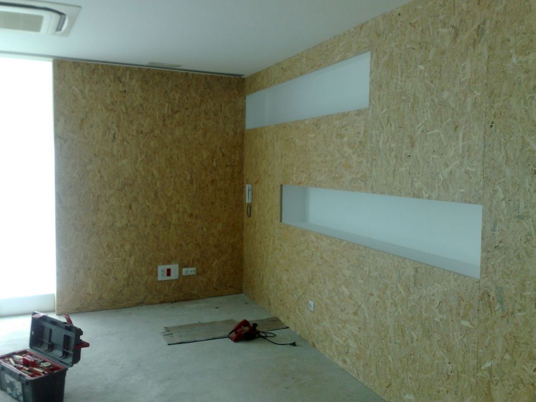 MU136 DECORACION DE ESTANCIA CON TABLERO OSB